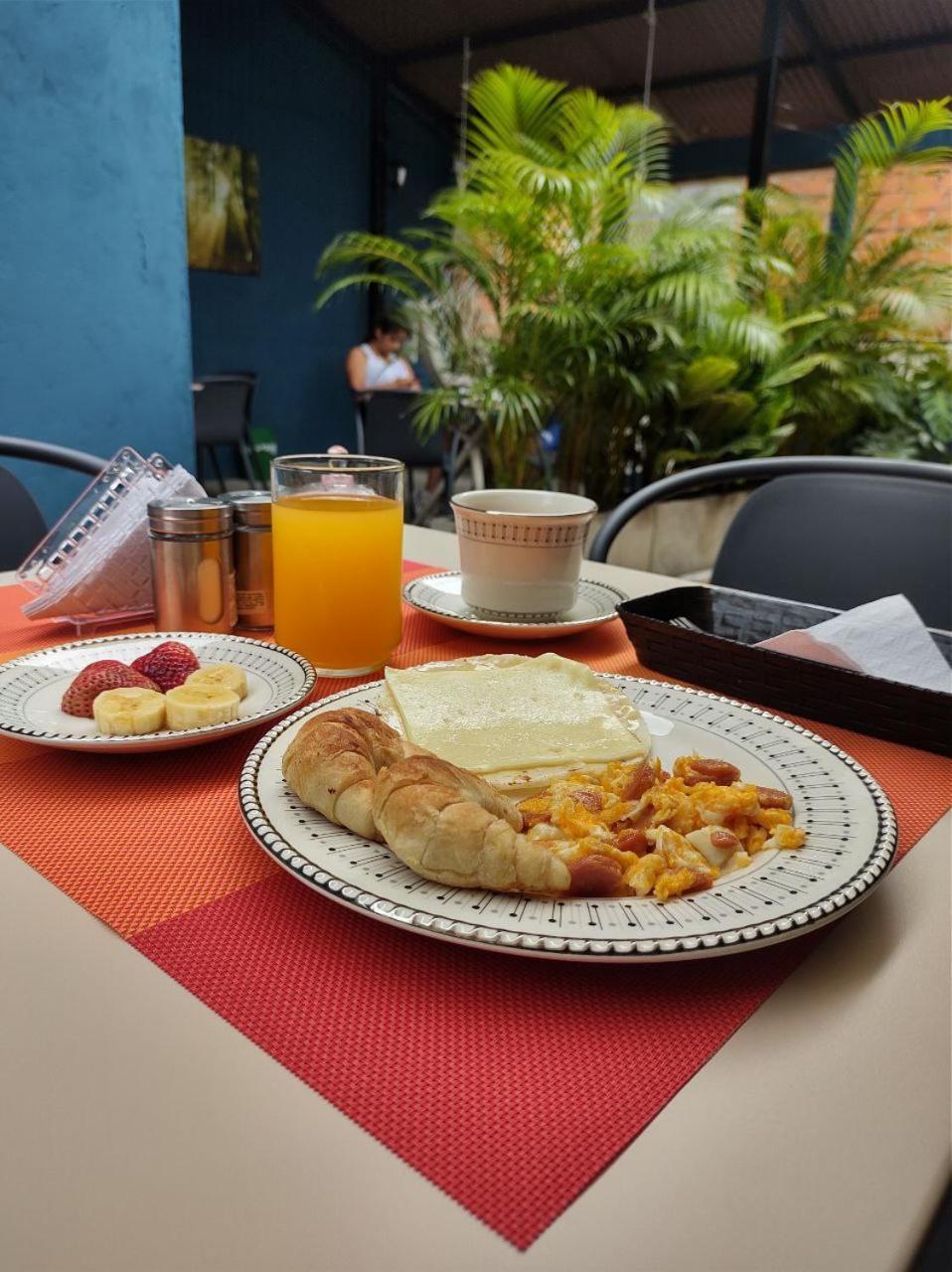 Hotel Bali At Poblado Medellín Eksteriør bilde