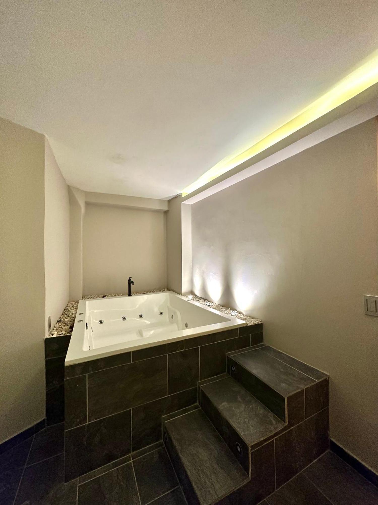 Hotel Bali At Poblado Medellín Eksteriør bilde